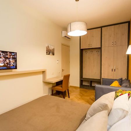 Luxury 3 Bedroom Apartment By Freedom Square City Center Tbilisi Exterior foto