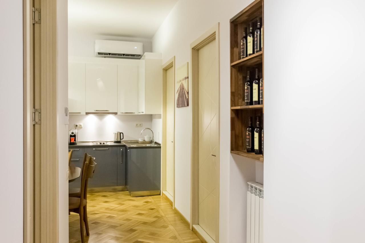 Luxury 3 Bedroom Apartment By Freedom Square City Center Tbilisi Exterior foto