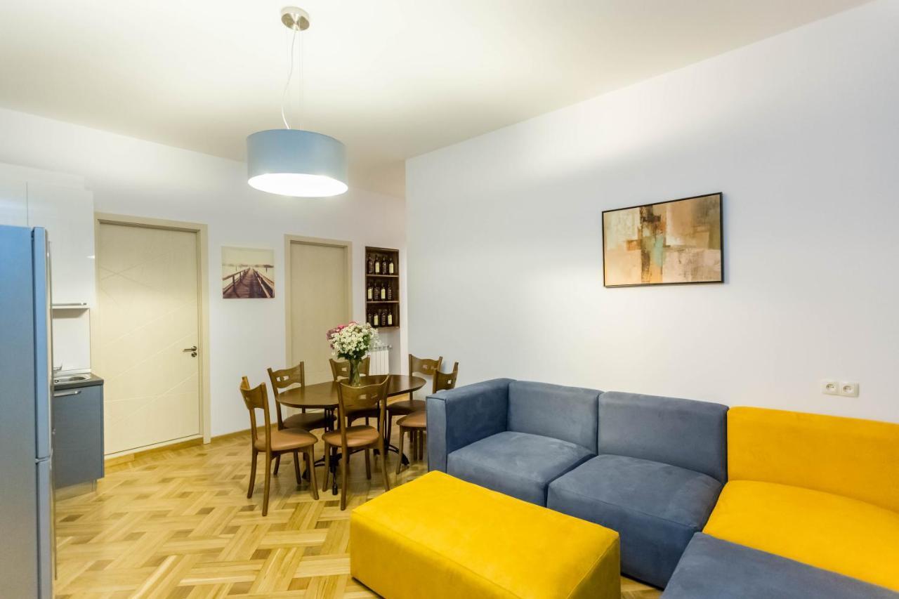Luxury 3 Bedroom Apartment By Freedom Square City Center Tbilisi Exterior foto