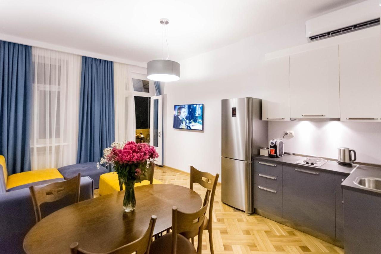 Luxury 3 Bedroom Apartment By Freedom Square City Center Tbilisi Exterior foto