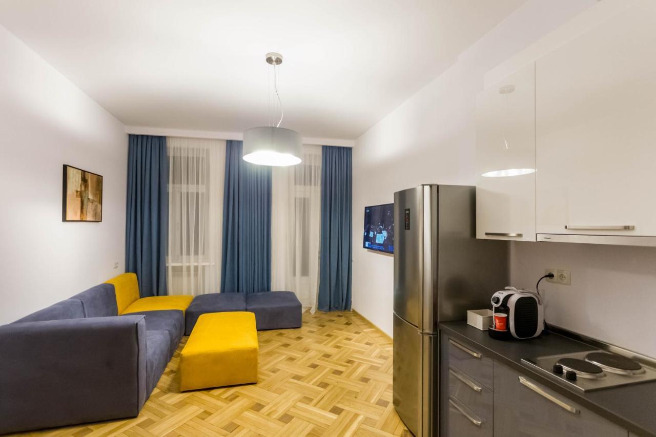 Luxury 3 Bedroom Apartment By Freedom Square City Center Tbilisi Exterior foto