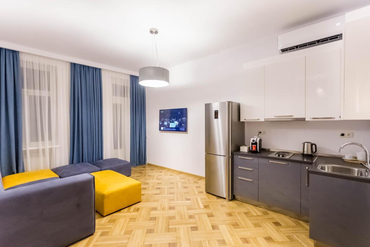 Luxury 3 Bedroom Apartment By Freedom Square City Center Tbilisi Exterior foto